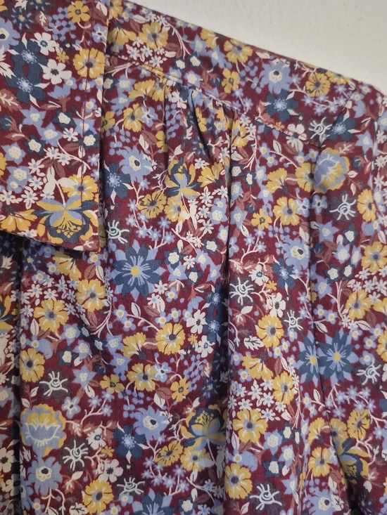 Vintage Floral Button-Up Blouse Size 8 | Cottagecore Burgundy Multi-Color Shirt - Picture 5 of 10